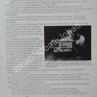 CARTEL ANTIGUO ORIGINAL DE GENERADOR DE FRECUENCIAS MOTOROLA R2001 1982 /173 RARO