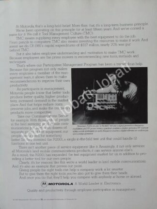 CARTEL ANTIGUO ORIGINAL DE GENERADOR DE FRECUENCIAS MOTOROLA R2001 1982 /173 RARO