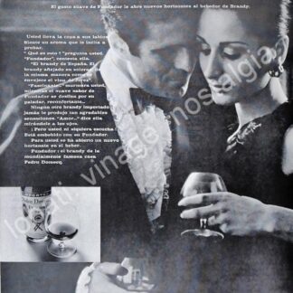 CARTEL ANTIGUO ORIGINAL DE VINOS DE PEDRO DOMEQC 1960s DE ESPAÑA CON AMOR